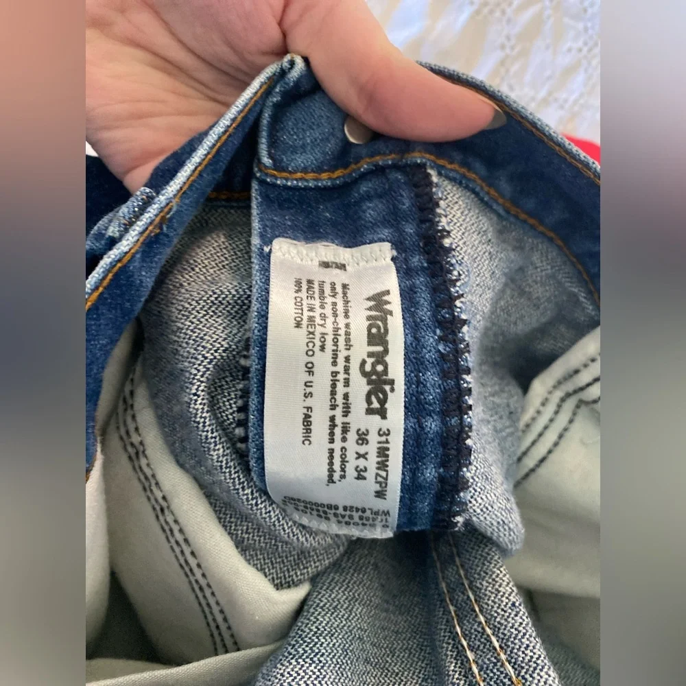 Wrangler 36x34 relaxed - Picture 3 of 4